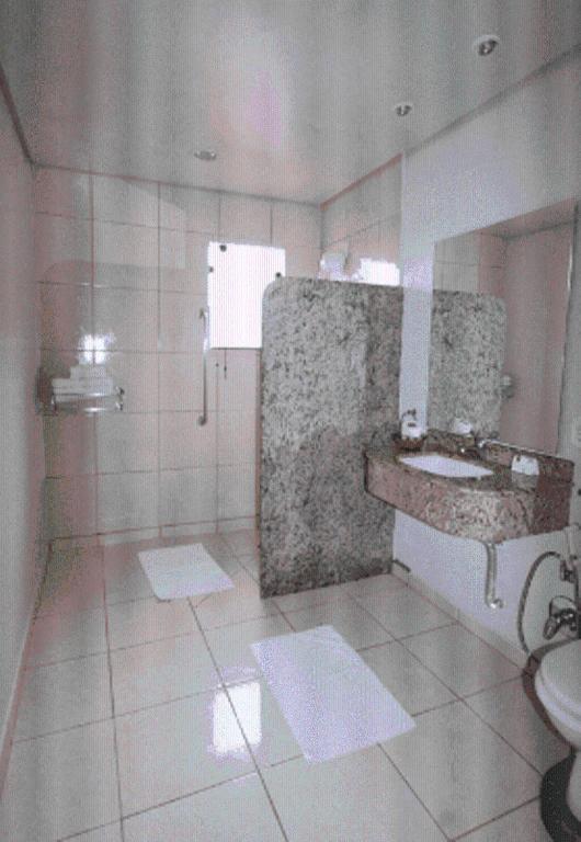 Cristal Executive Hotel Francisco Beltrao Phòng bức ảnh
