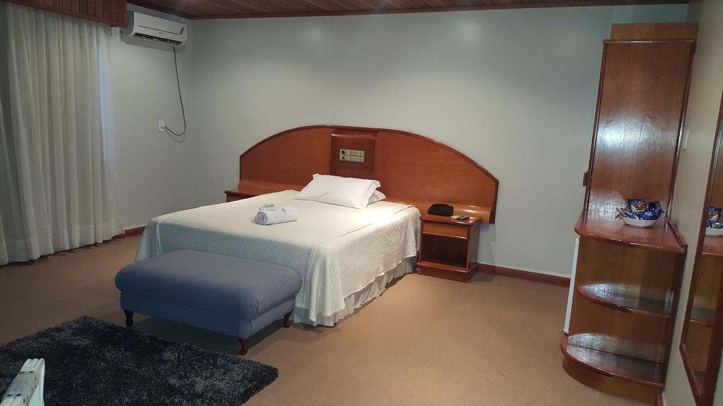 Cristal Executive Hotel Francisco Beltrao Phòng bức ảnh